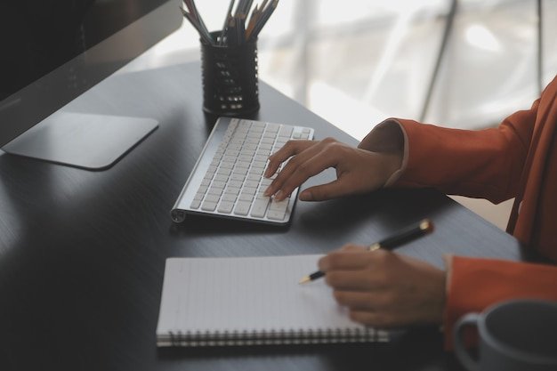 Value-Packed Copy Kit for an Online Summit 'Speakers' Page