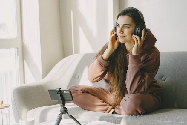 Corporate 'Explainer Video' Script Template (2-Minute)