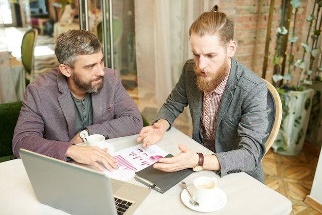 Analyst Relations 'Vendor Briefing' Presentation Deck