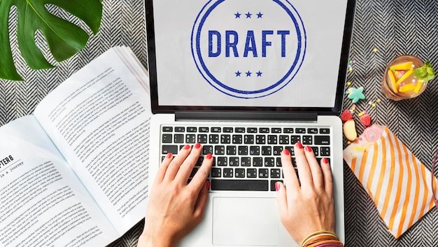 The 'Squeeze Page' Lead Magnet Copywriting Kit